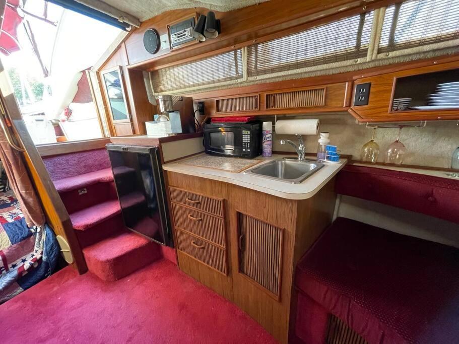 Private Yacht On Catskill Creek Exterior foto